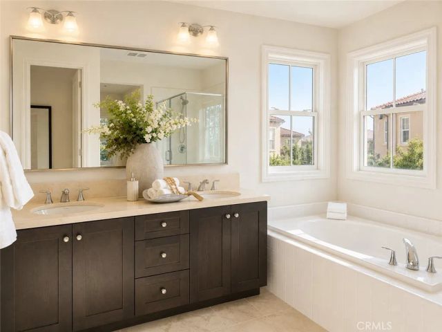 10 Torosa, Lake Forest, CA 92630