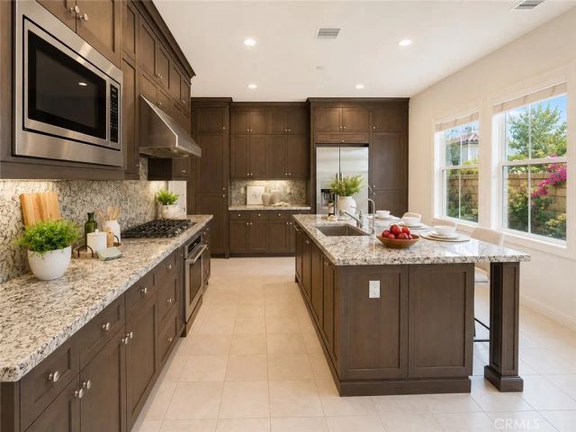 10 Torosa, Lake Forest, CA 92630
