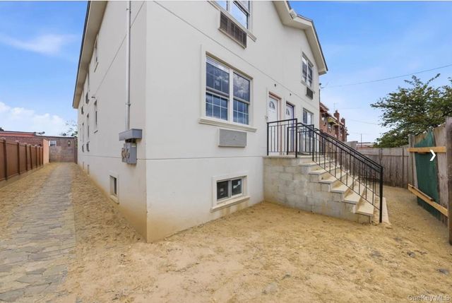 955 E 229th Street, Bronx, NY 10466