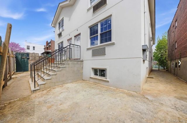 955 E 229th Street, Bronx, NY 10466