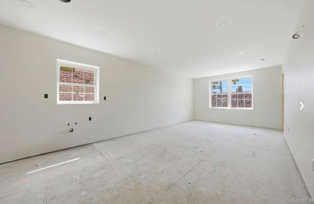 955 E 229th Street, Bronx, NY 10466