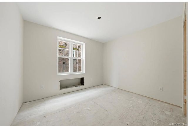 955 E 229th Street, Bronx, NY 10466