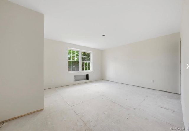 955 E 229th Street, Bronx, NY 10466