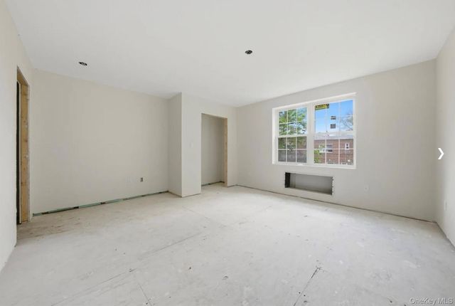 955 E 229th Street, Bronx, NY 10466