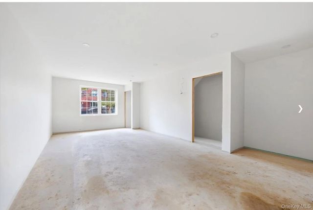 955 E 229th Street, Bronx, NY 10466