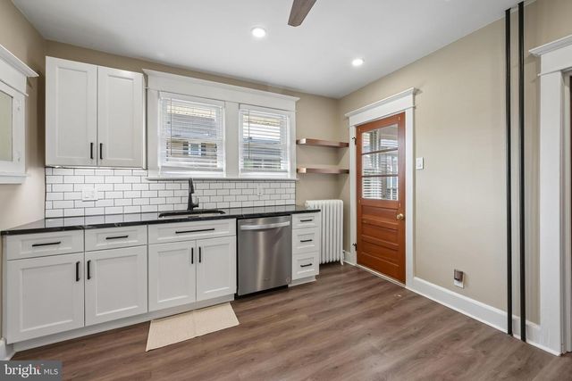 323 MAPLE AVE, Delanco, NJ 08075