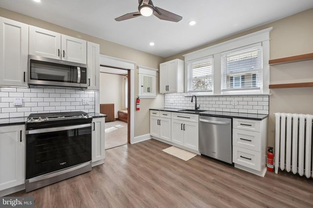 323 MAPLE AVE, Delanco, NJ 08075