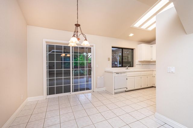 5705 Tudor Way, Loomis, CA 95650