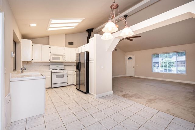 5705 Tudor Way, Loomis, CA 95650