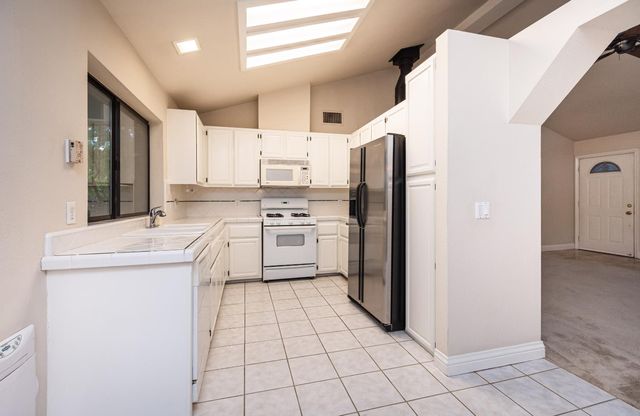 5705 Tudor Way, Loomis, CA 95650