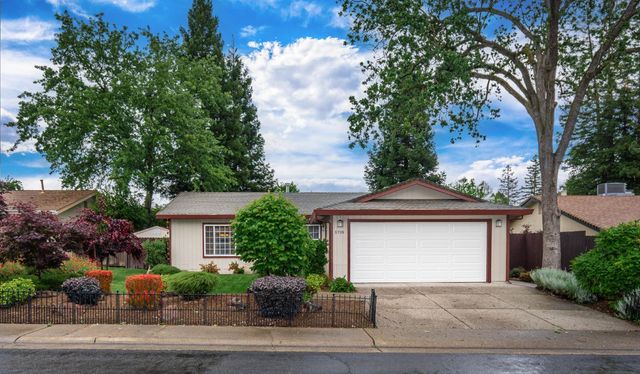 5705 Tudor Way, Loomis, CA 95650