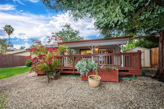 5705 Tudor Way, Loomis, CA 95650