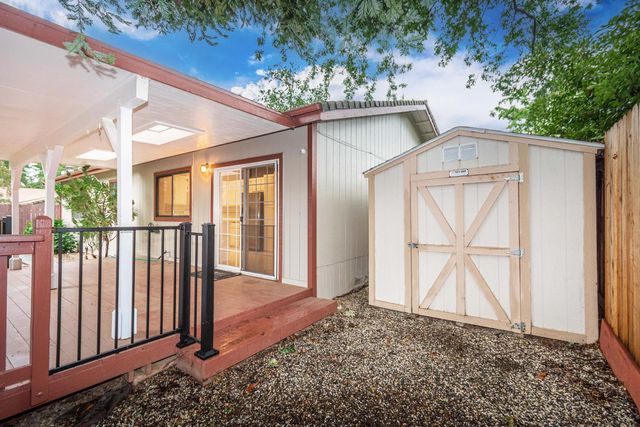 5705 Tudor Way, Loomis, CA 95650