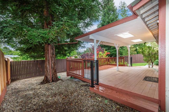 5705 Tudor Way, Loomis, CA 95650