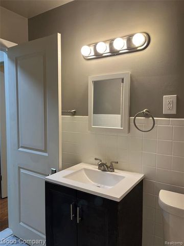 16655 Rossini Drive, Detroit, MI 48205