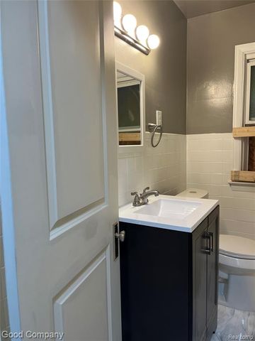 16655 Rossini Drive, Detroit, MI 48205