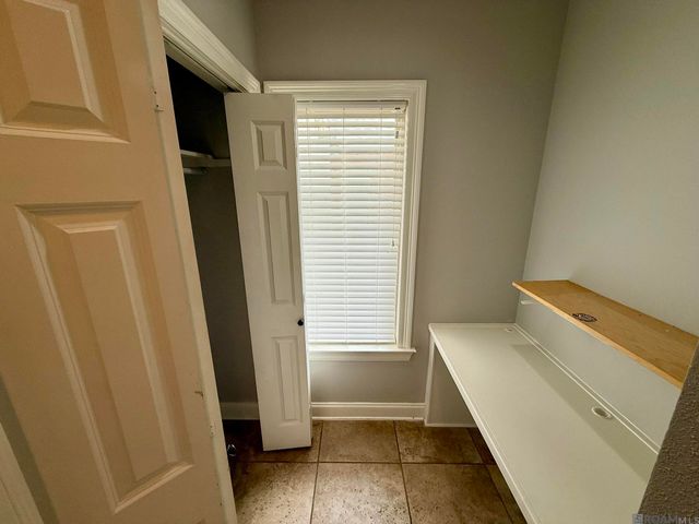 10408 Springtree Ave, Baton Rouge, LA 70810