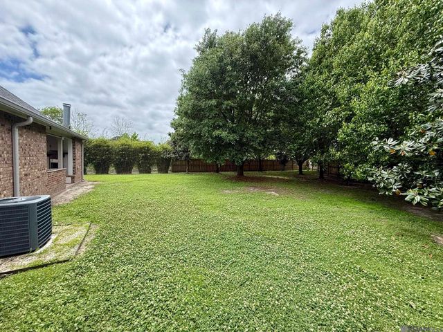 10408 Springtree Ave, Baton Rouge, LA 70810