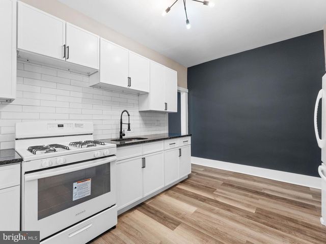 1118 LANGHAM AVE, Camden, NJ 08103