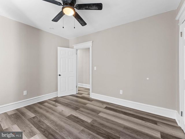 1118 LANGHAM AVE, Camden, NJ 08103