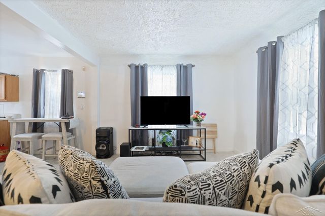 206 S 25th Street, Saginaw, MI 48601