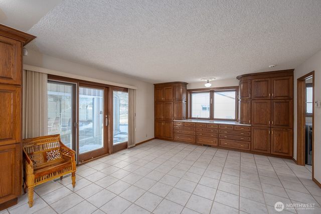 939 S Laguna Drive, Moses Lake, WA 98837