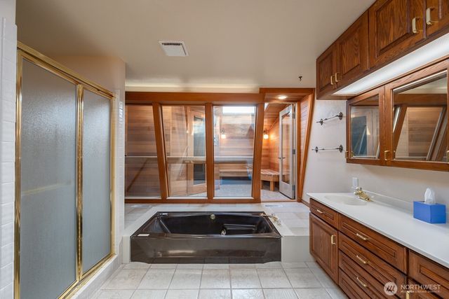 939 S Laguna Drive, Moses Lake, WA 98837