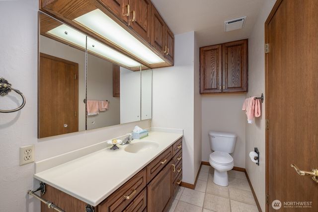 939 S Laguna Drive, Moses Lake, WA 98837