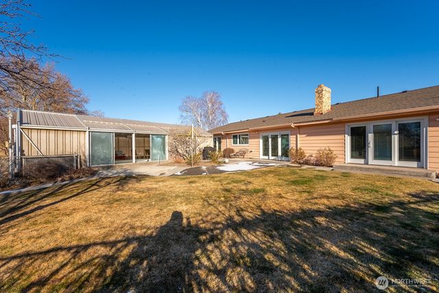 939 S Laguna Drive, Moses Lake, WA 98837