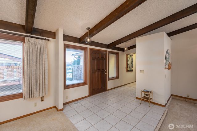 939 S Laguna Drive, Moses Lake, WA 98837