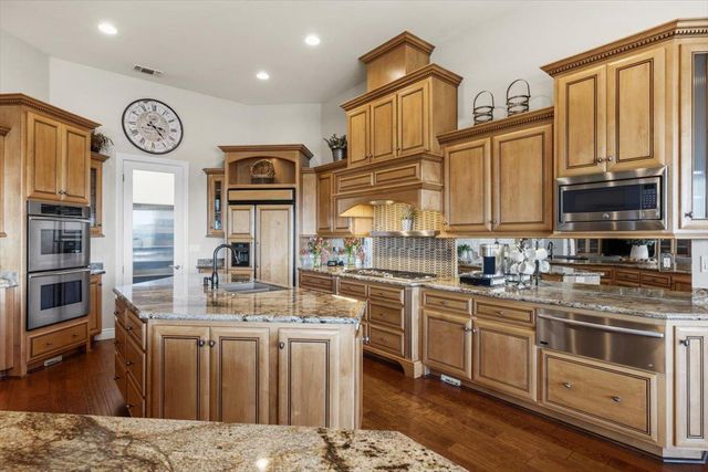 2480 Country Ln, Auburn, CA 95603