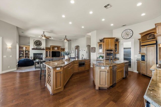 2480 Country Ln, Auburn, CA 95603