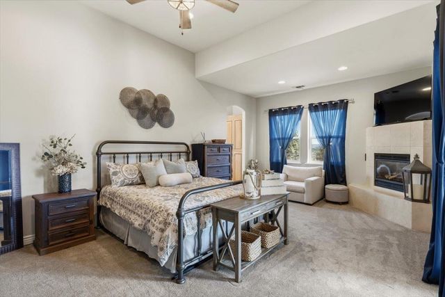 2480 Country Ln, Auburn, CA 95603