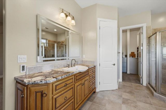 2480 Country Ln, Auburn, CA 95603