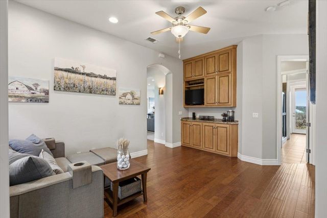 2480 Country Ln, Auburn, CA 95603