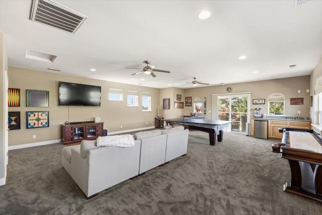 2480 Country Ln, Auburn, CA 95603