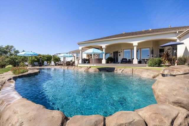 2480 Country Ln, Auburn, CA 95603