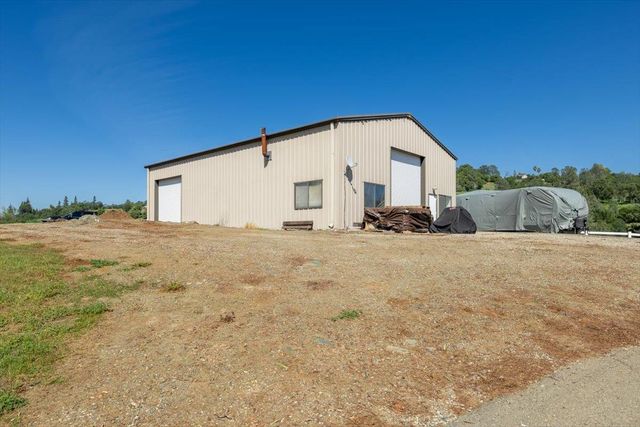 2480 Country Ln, Auburn, CA 95603