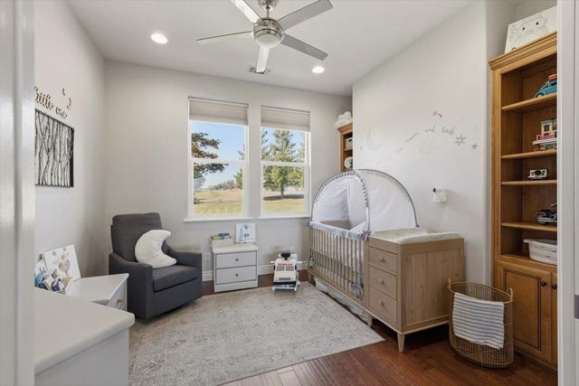 2480 Country Ln, Auburn, CA 95603