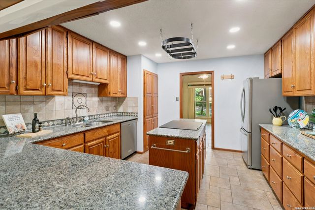 2306 Park Creek, San Antonio, TX 78259