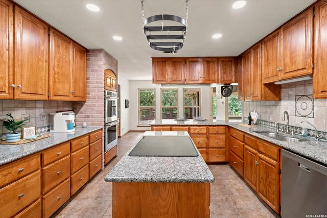 2306 Park Creek, San Antonio, TX 78259