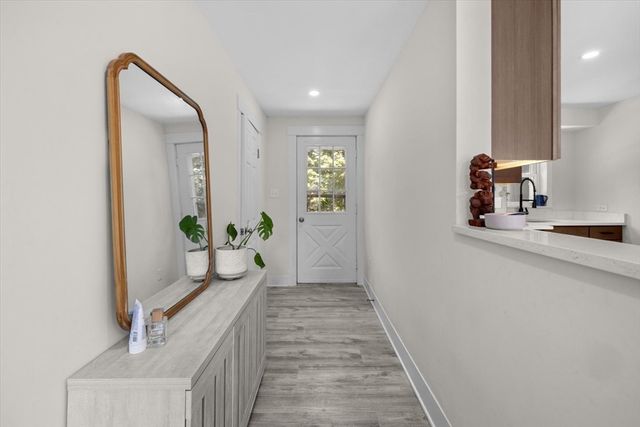 2 Park St 2A, Westborough, MA 01581