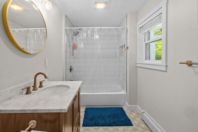 2 Park St 2A, Westborough, MA 01581