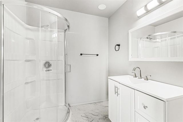 600 Ottawa Place, Yukon, OK 73099