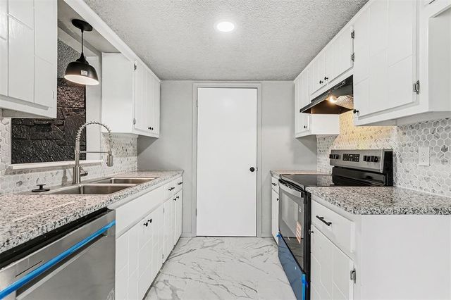 600 Ottawa Place, Yukon, OK 73099