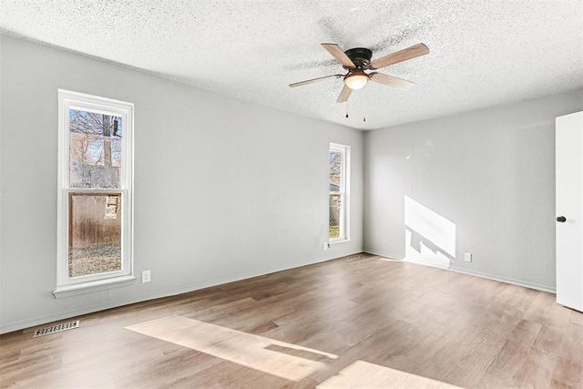 600 Ottawa Place, Yukon, OK 73099