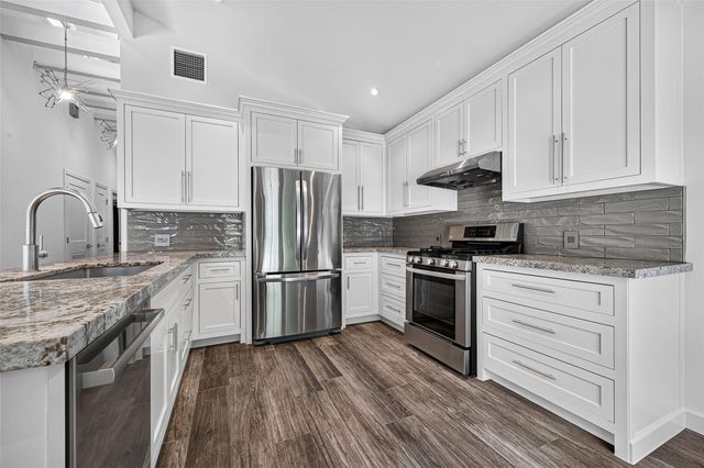 6441 Kirby Drive, Houston, TX 77005