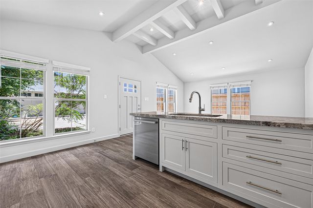 6441 Kirby Drive, Houston, TX 77005