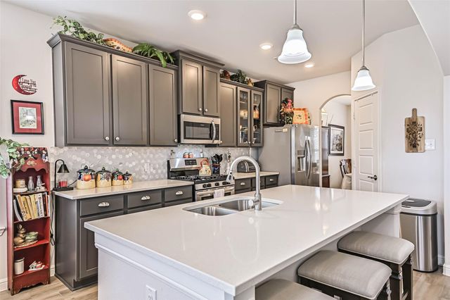 356 Selah Court, Alvin, TX 77511