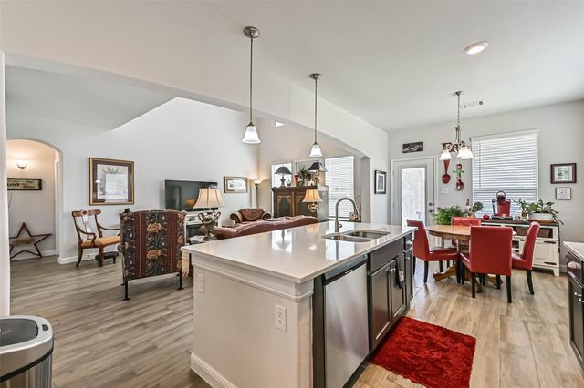 356 Selah Court, Alvin, TX 77511